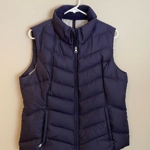 Eddie Baurer Vest with zippered pockets
